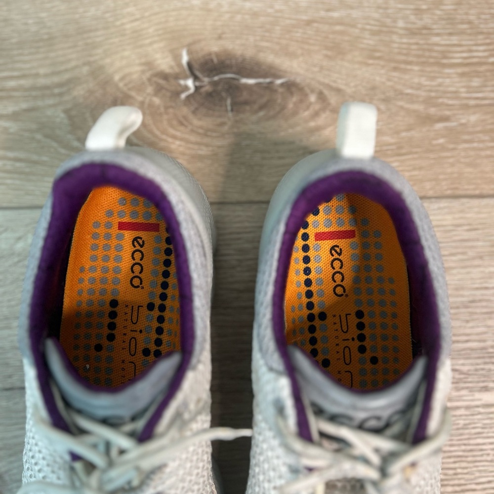 Ecco Women's Silver and Cream Sneakers - Picture 4 of 12